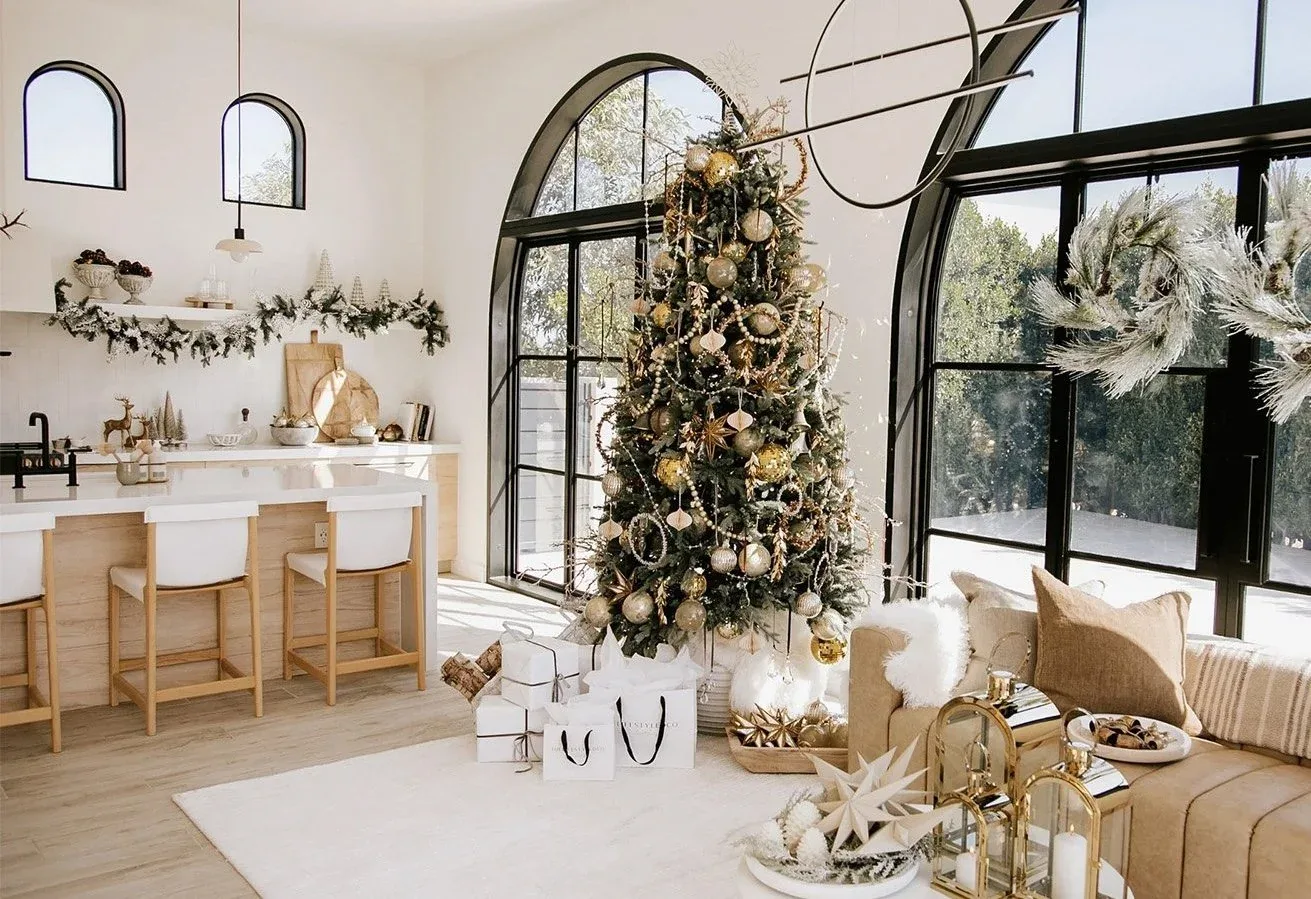 5 Ways to Make Your Home Feel Like a Holiday Listing