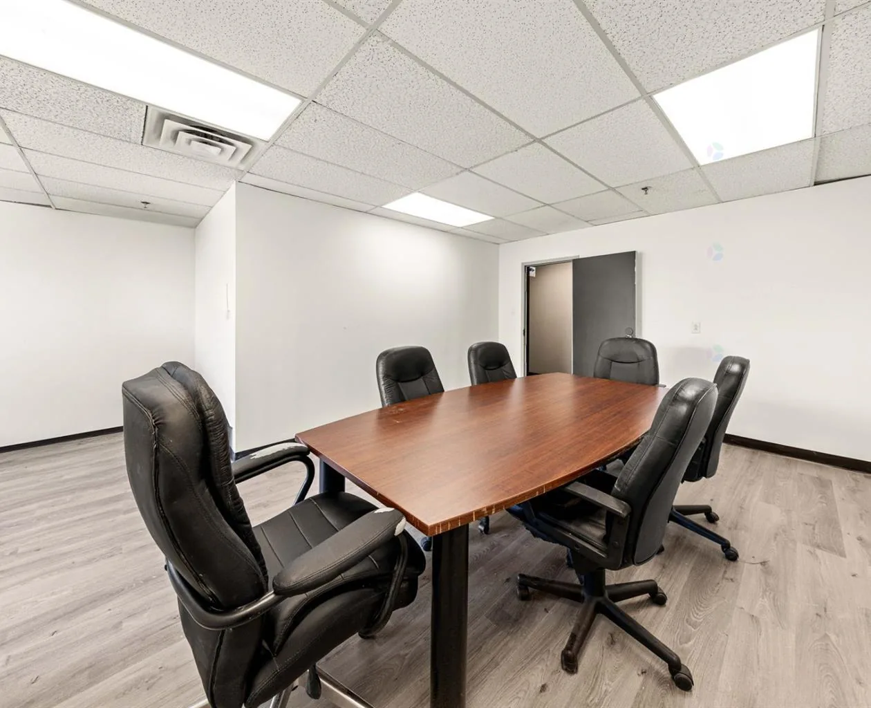 555 Boulevard Saint-Martin Ouest, Suite 2 — 2