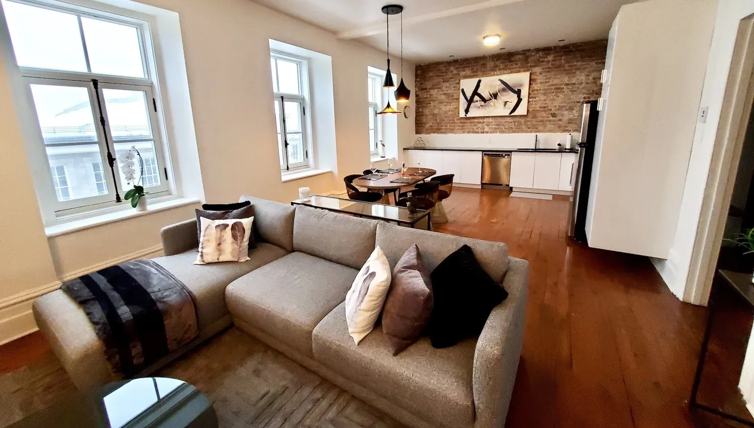 Off-Market Rental: 375 St-Paul East
