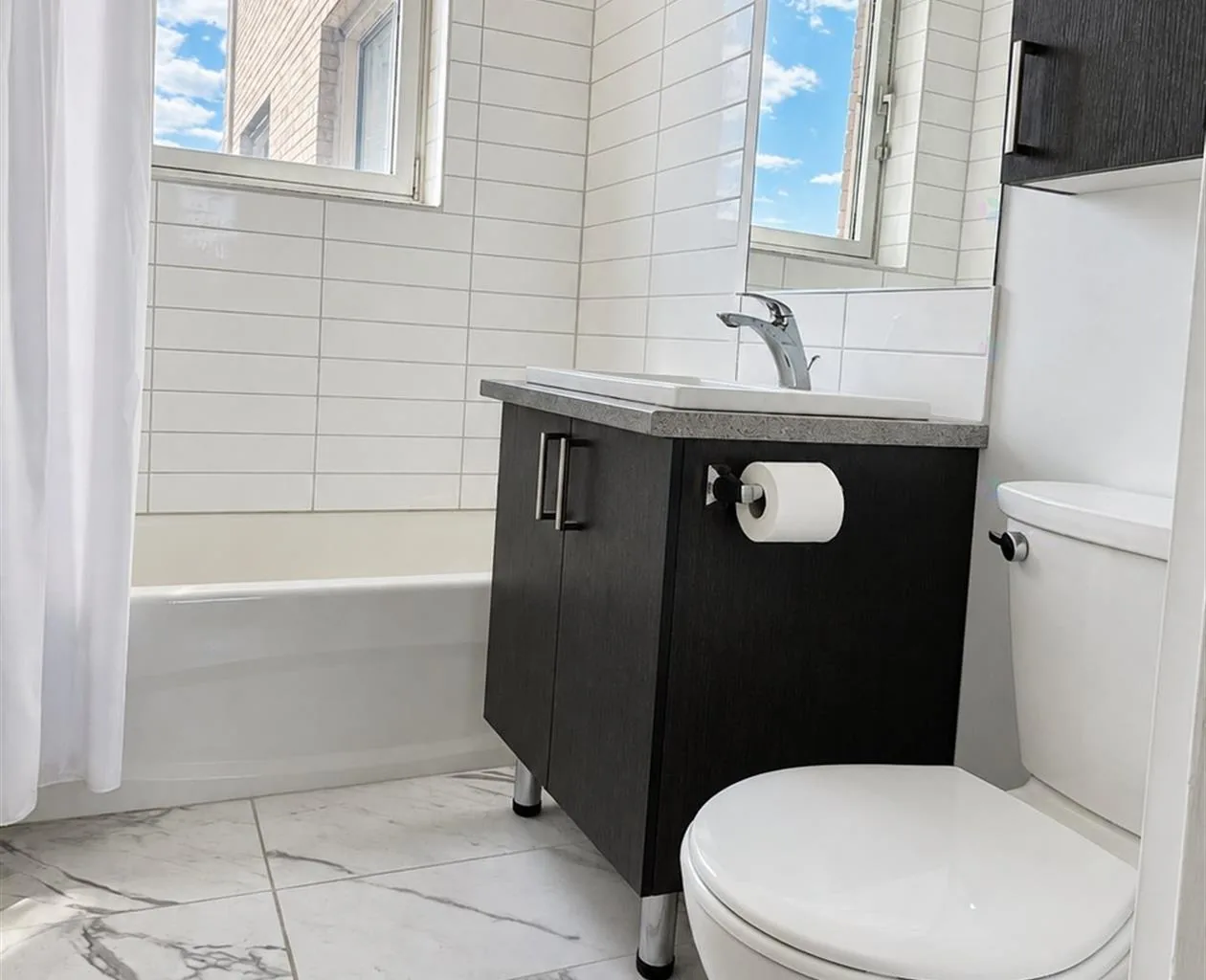 1460 Avenue du Docteur-Penfield, Apt. 902 — 3