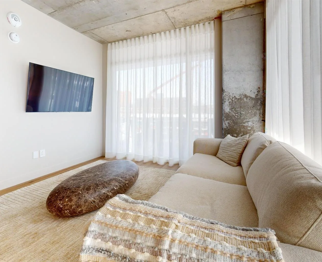 Sorella · 1555 Chomedey — 7