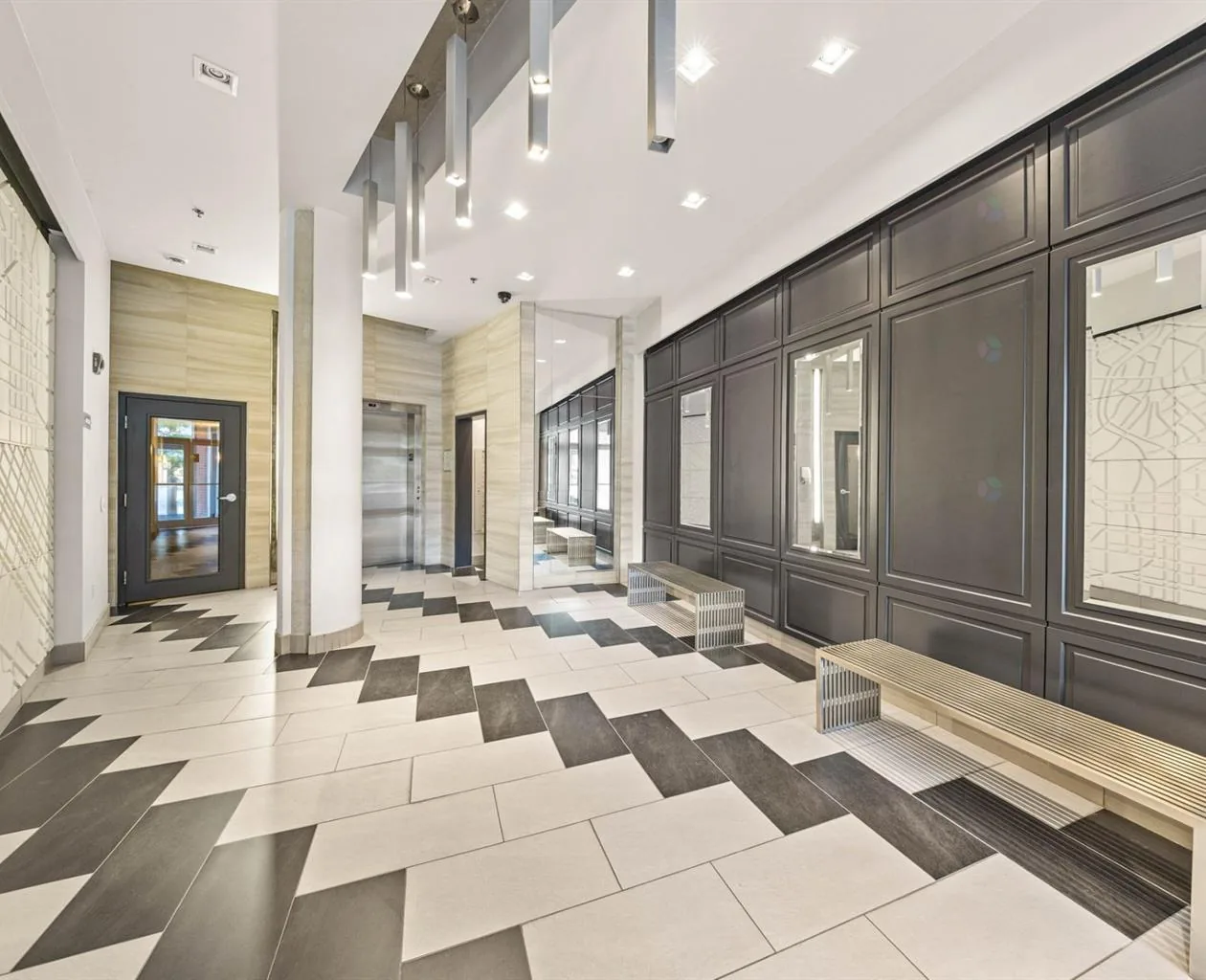 5360 Sherbrooke Ouest, App. 309A — 4