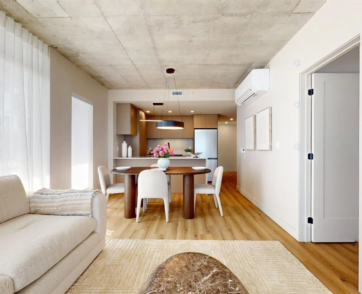 Sorella · 1555 Chomedey — 3