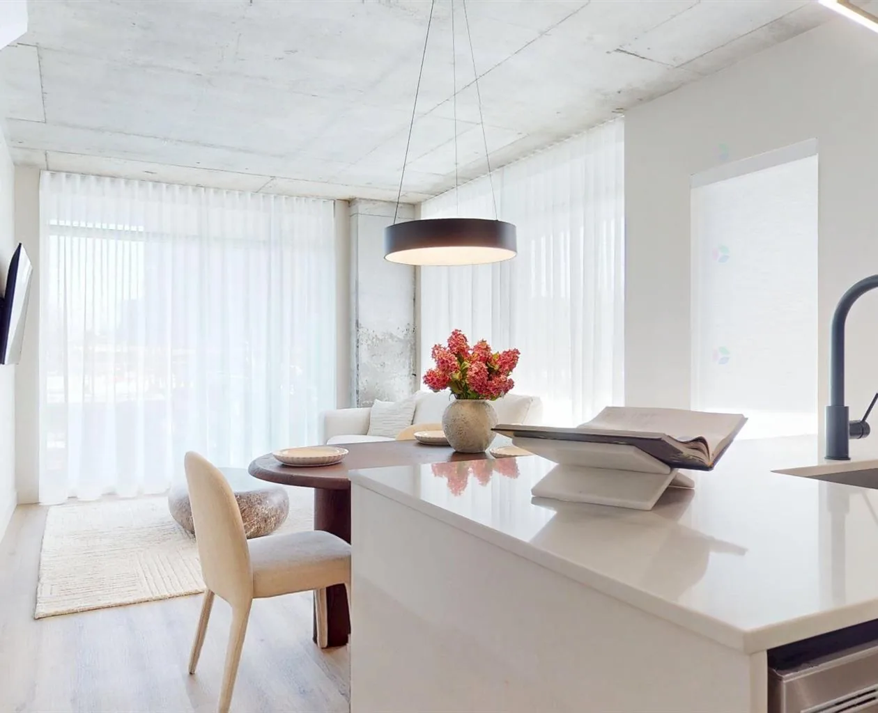 Sorella · 1555 Chomedey — 10