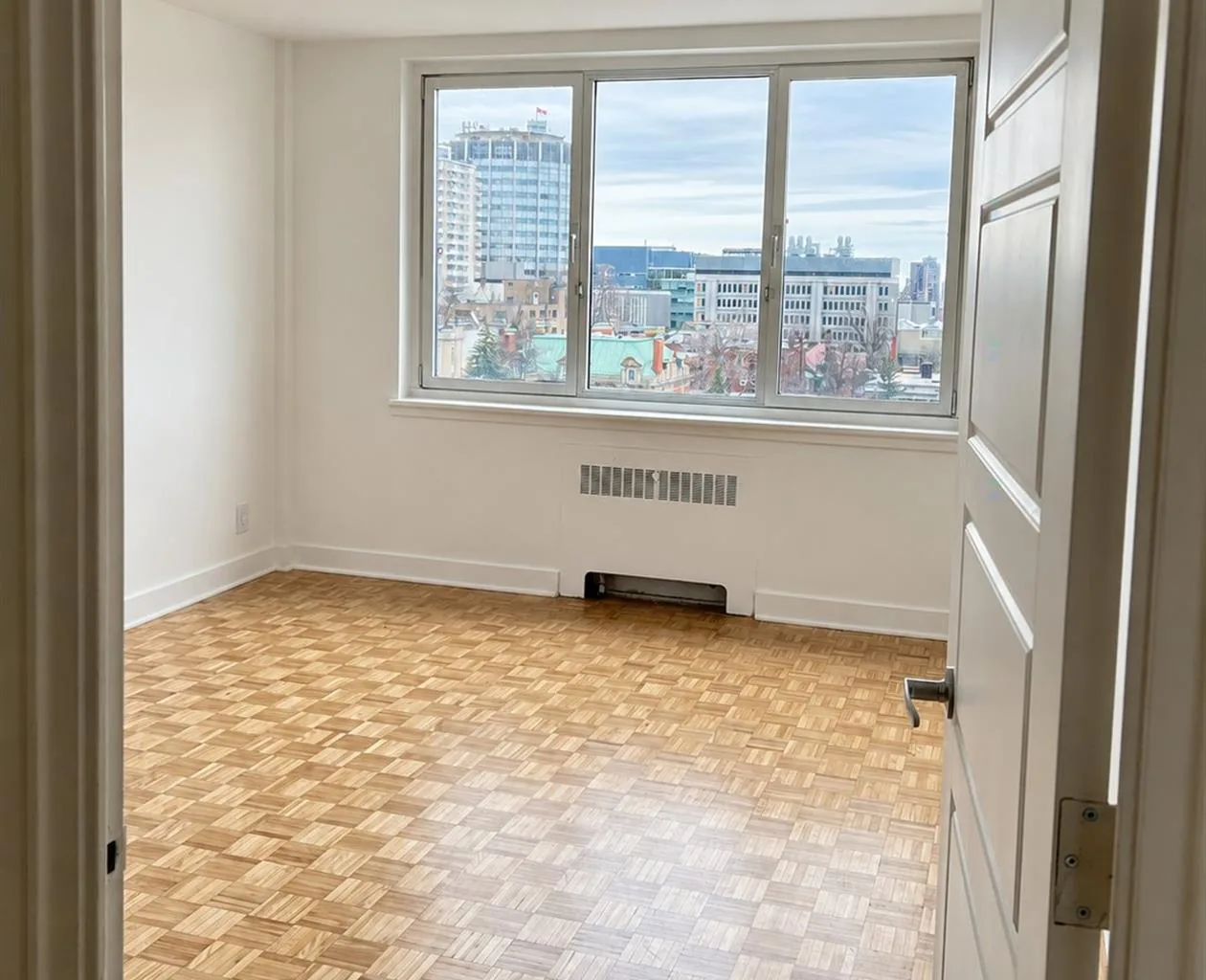 1460 Avenue du Docteur-Penfield, Apt. 902 — 6