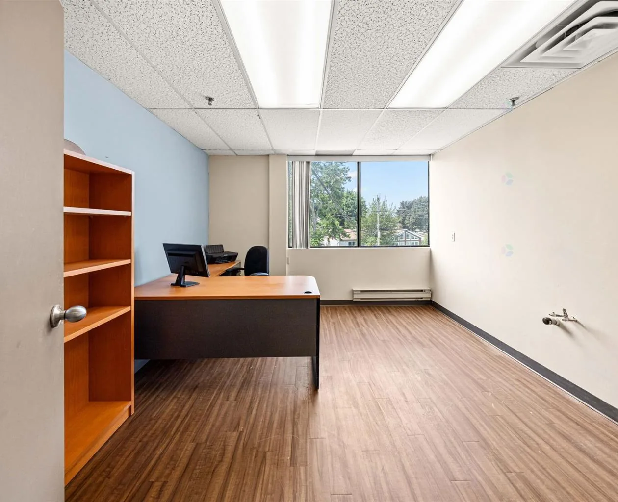 555 Saint-Martin Ouest, Suite 1 — 3